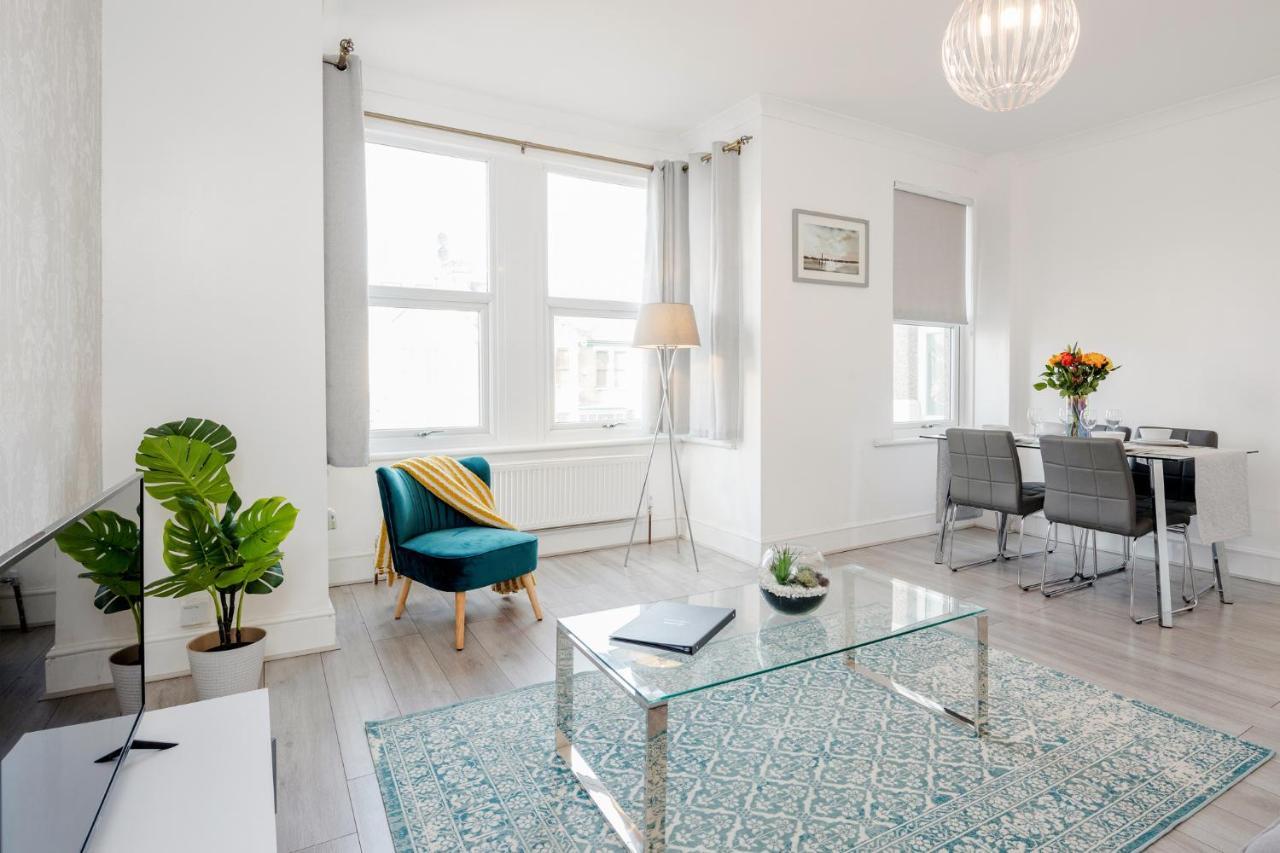 Business & Leisure 2 Bedroom & Parking By Damask Homes Apartment