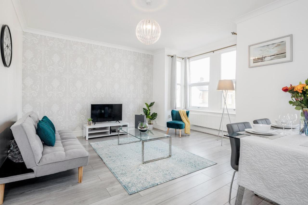 Business & Leisure 2 Bedroom & Parking By Damask Homes Apartment *