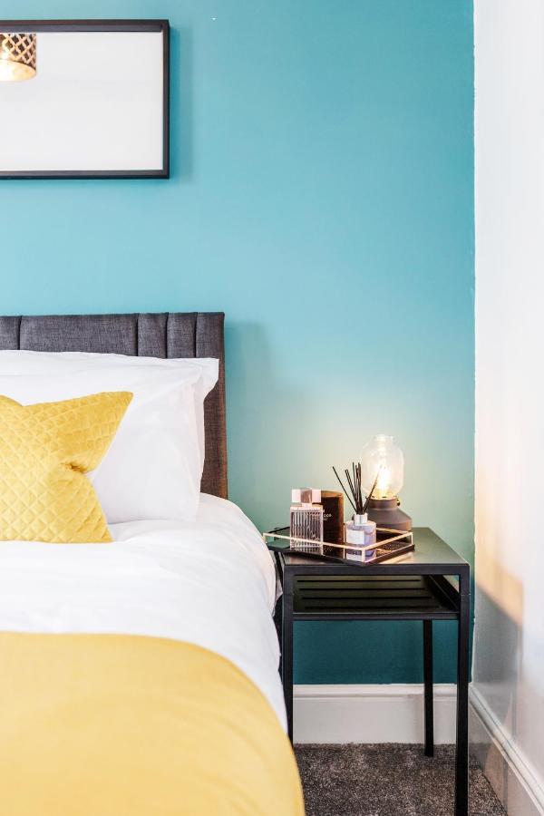 Business & Leisure 2 Bedroom & Parking By Damask Homes